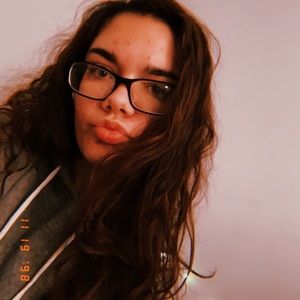 Meet your Posher, Abby